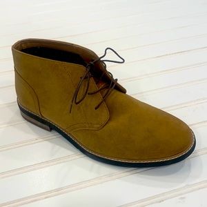 Hawker Rye Suede Chucca Boots size 11.5